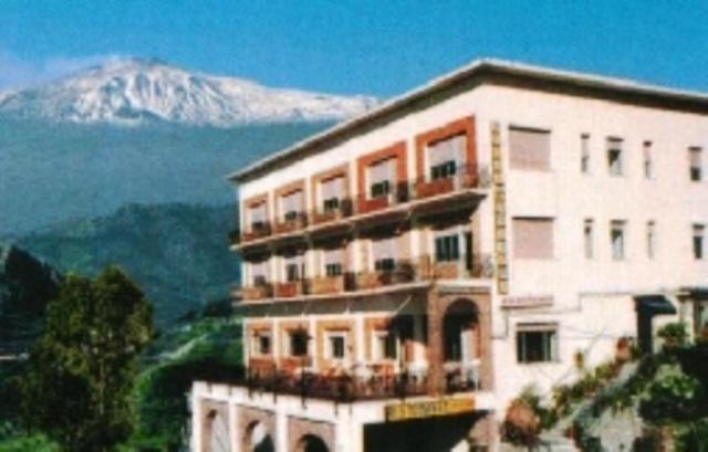 Hotel Panorama Di Sicilia Castelmola Bagian luar foto