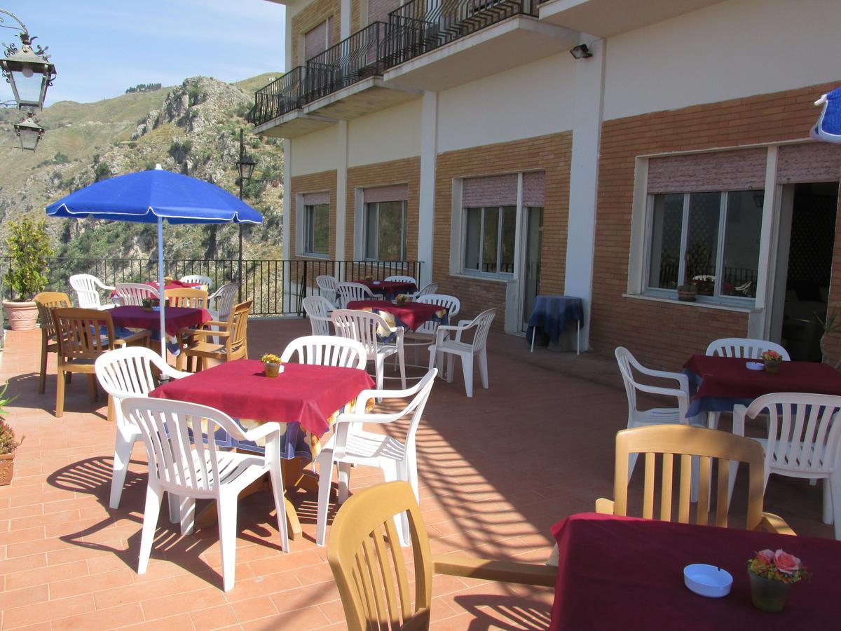 Hotel Panorama Di Sicilia Castelmola Bagian luar foto