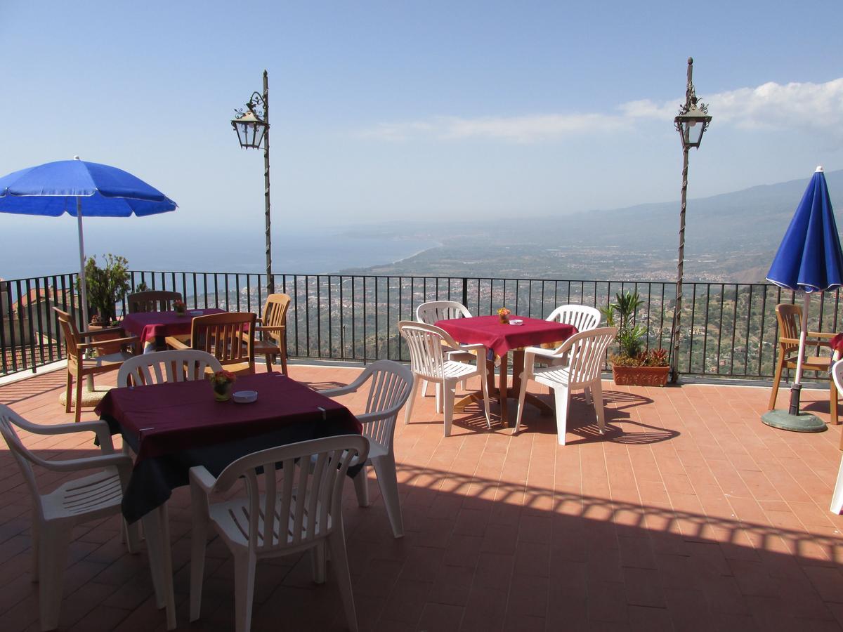 Hotel Panorama Di Sicilia Castelmola Bagian luar foto